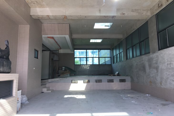 林口三角窗店面