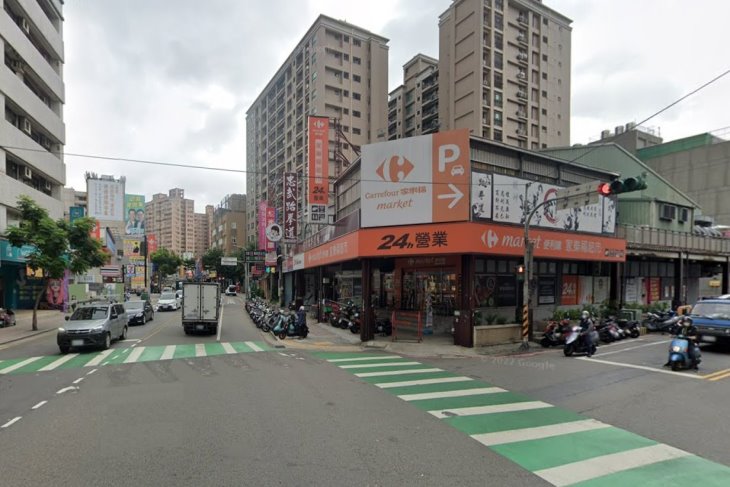 正龍安街黃金透店