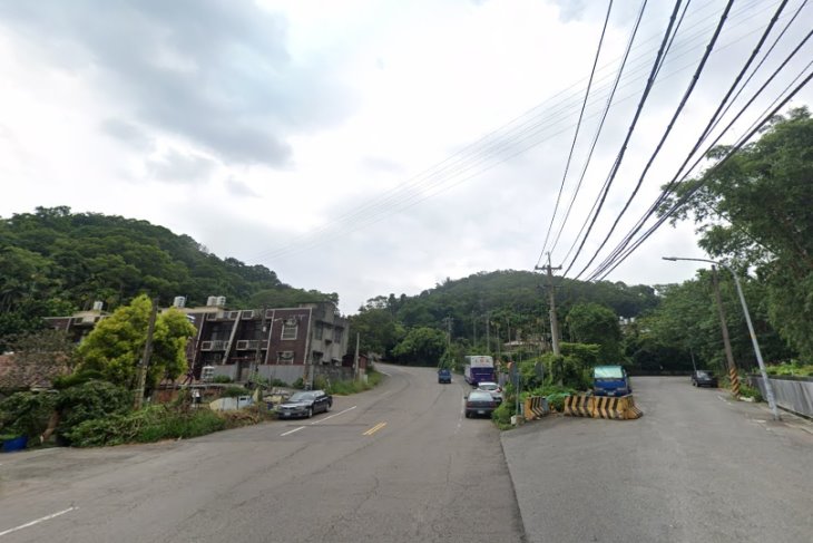 關西近六福村大馬路邊一般農