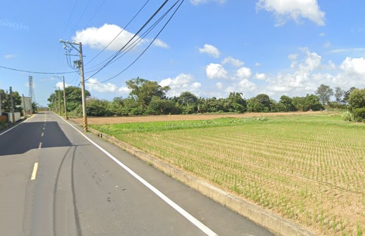 新屋區正新湖路邊農地