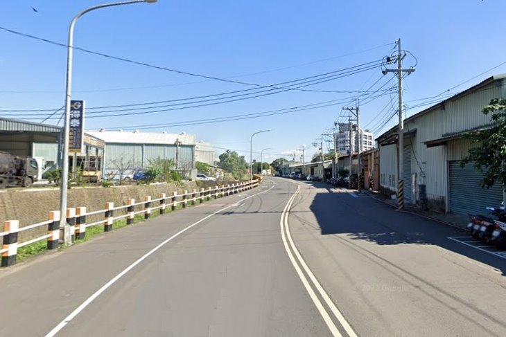 新北市東豐科技園區旁角地