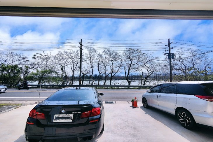霄裡湖景翻新店住