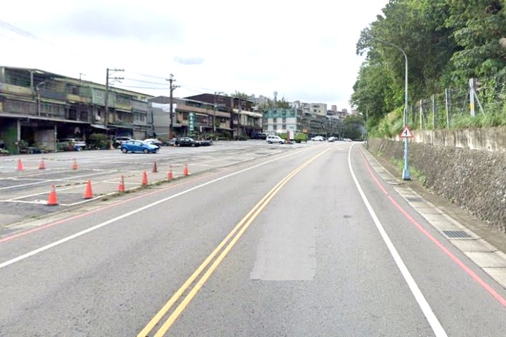萬壽路漂亮鋼構廠房