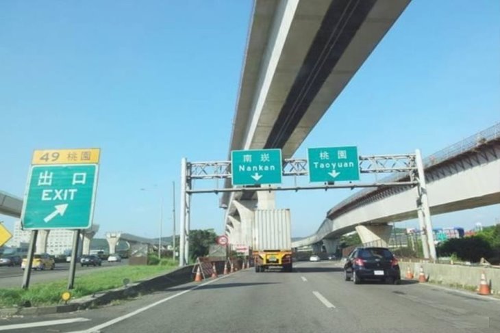 桃園市近交流道廠房